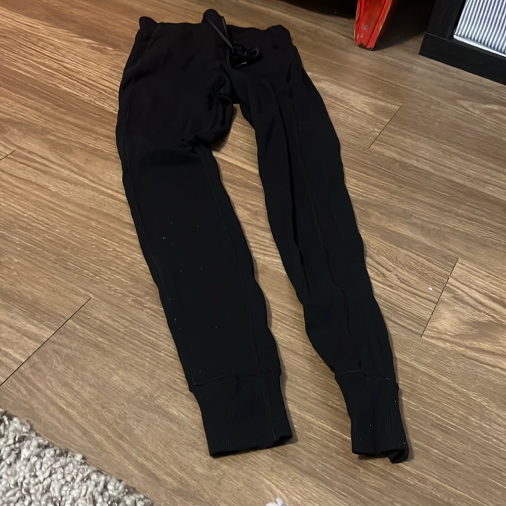 Athlete Yoga pants sz XS worn some pulling